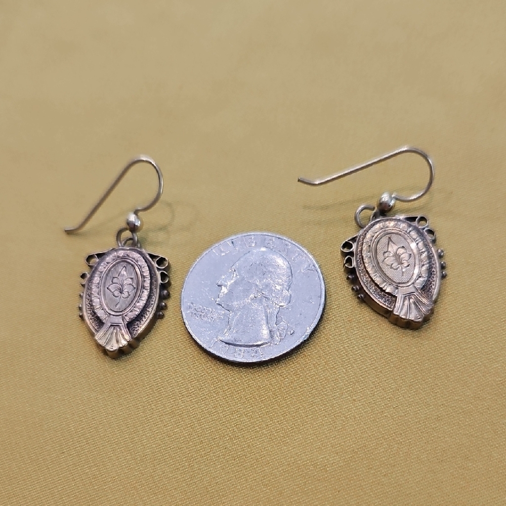 Vintage Fleur-De-Lis Earrings With a  Vintage or "Brass Ox" Finish